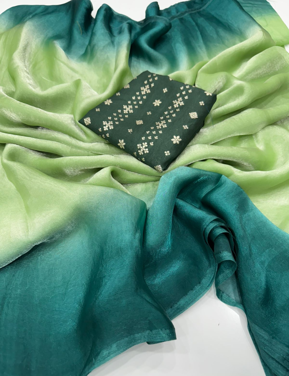 Fendy Satin Dual-Shade Saree