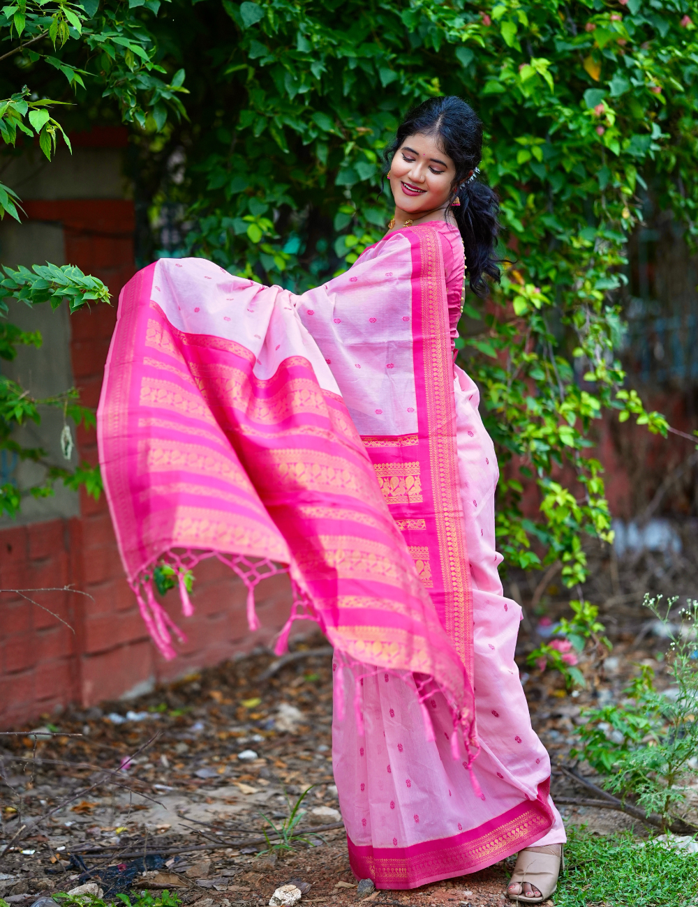 Ethnic Zari Cotton Saree Ensemble