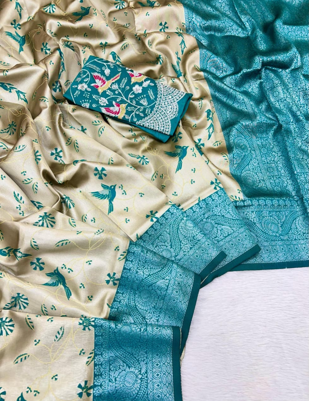Teal Elegance Kanchipuram Silk Saree