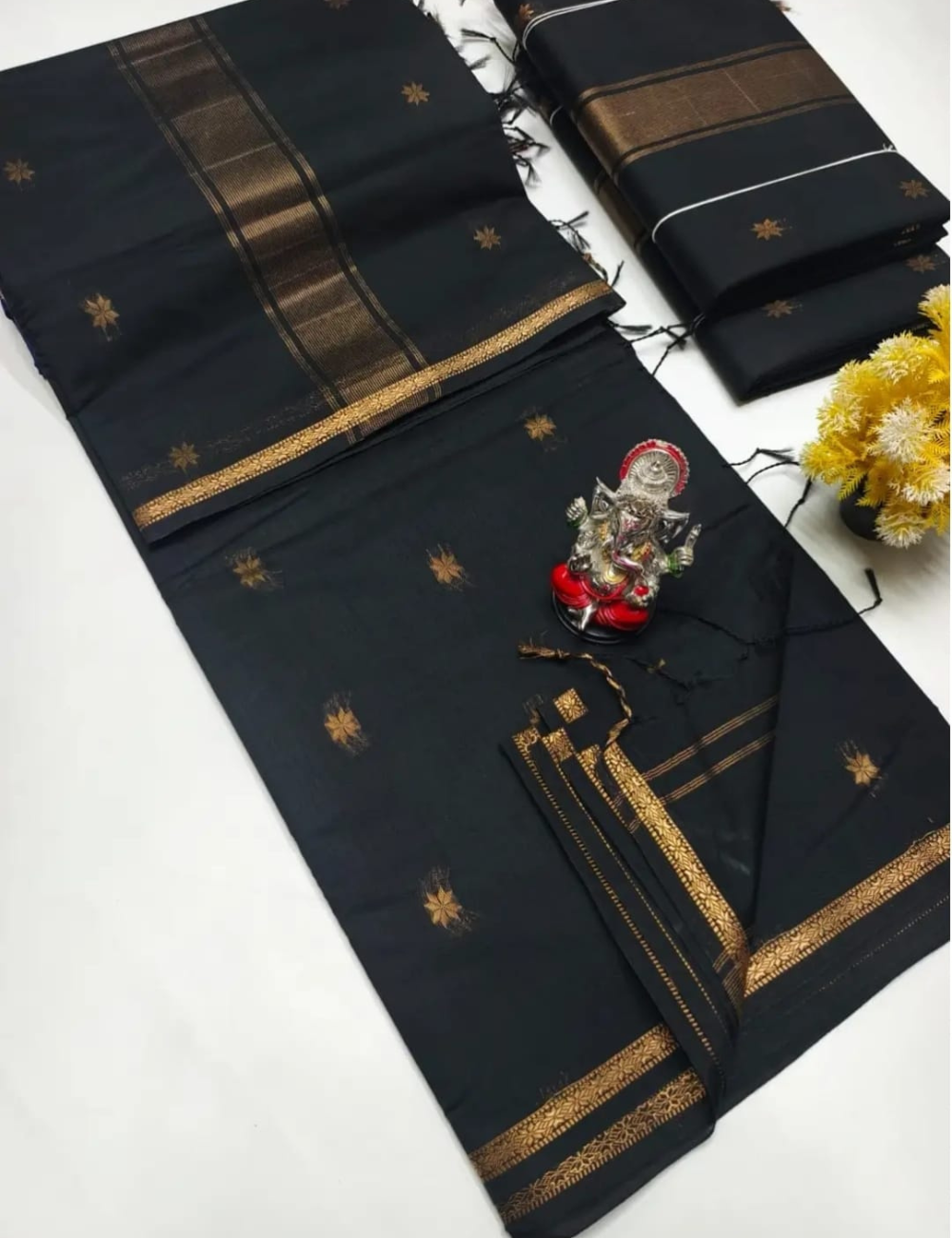 Handloom Maheshwari Silk Cotton Saree