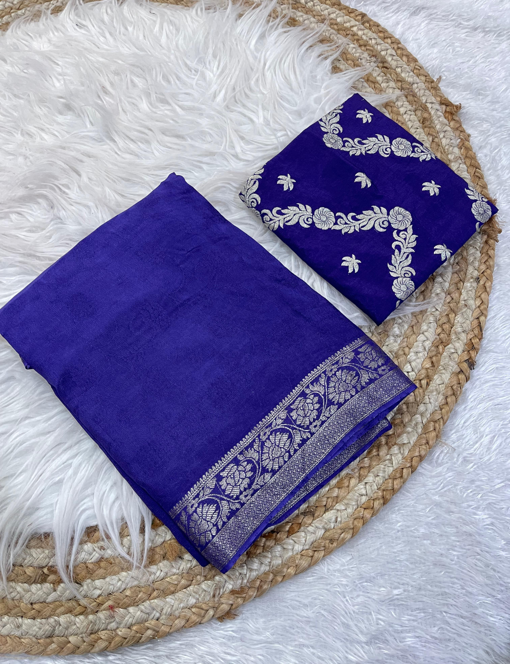 Viscose chinon with self jacquard design