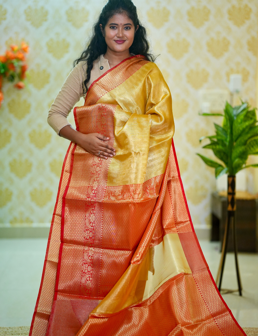 Golden Red Banarasi Zari Tanchui