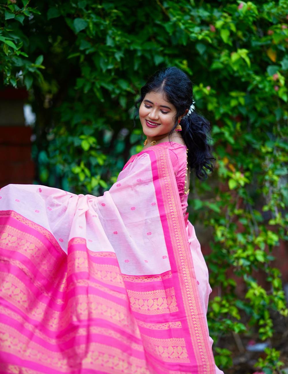 Ethnic Zari Cotton Saree Ensemble