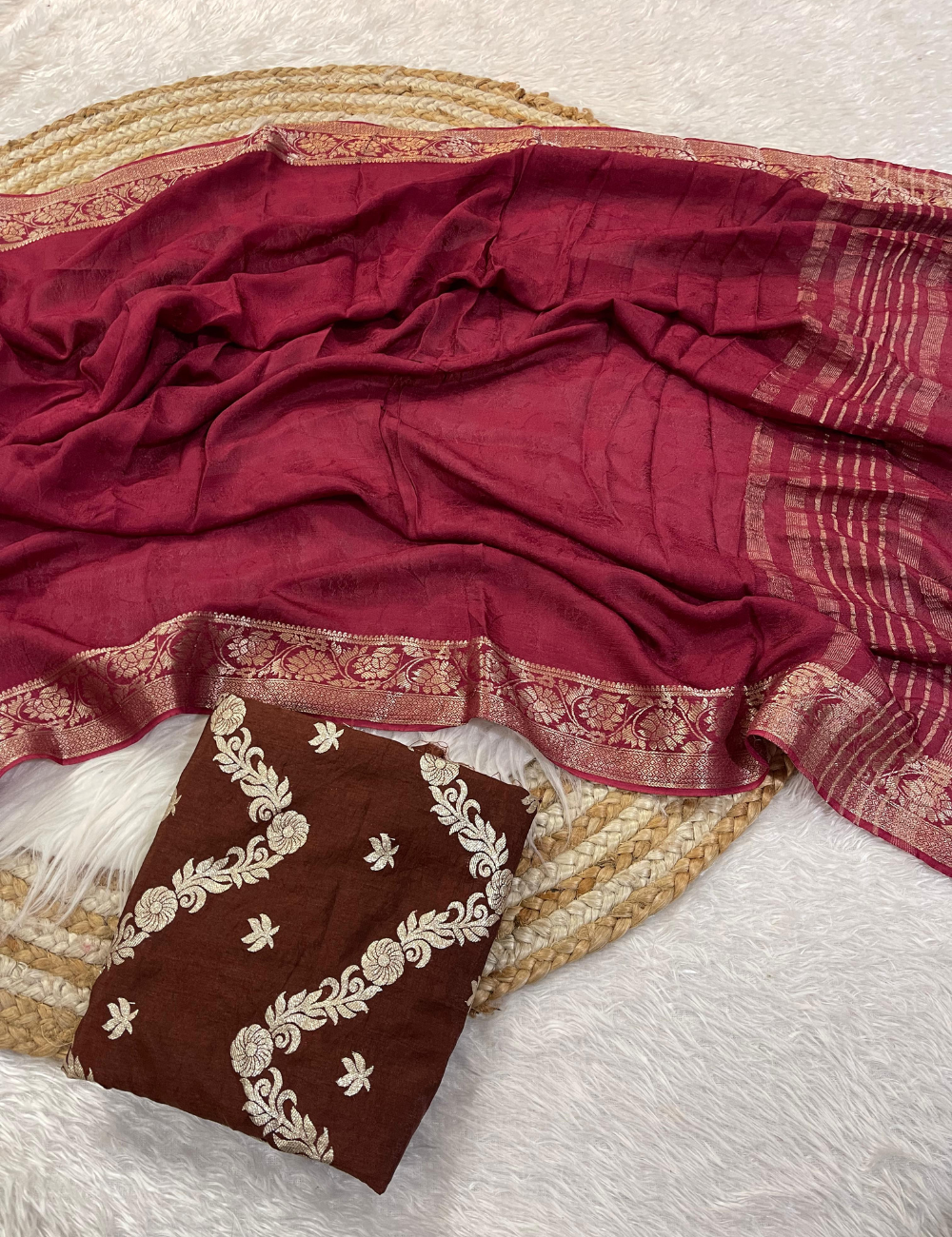 Viscose chinon with self jacquard design