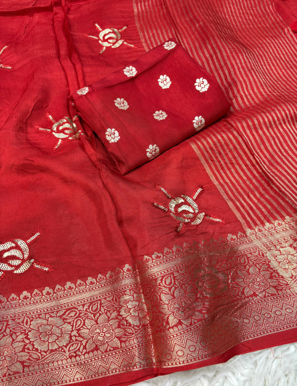 Premium viscose russian dola saree