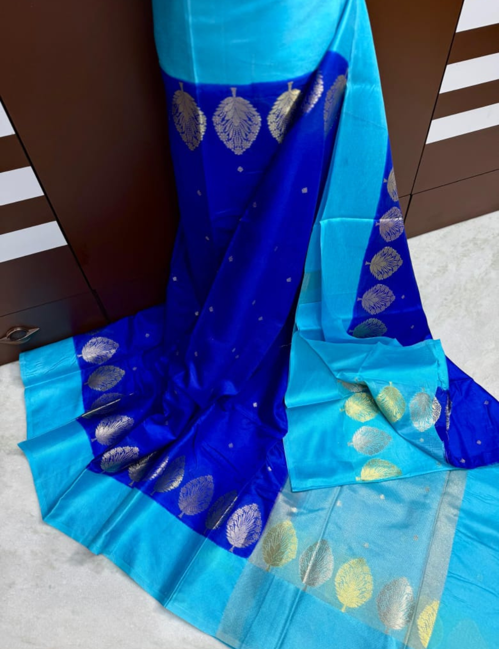 Traditional Warm Silk Leaf Motif Saree