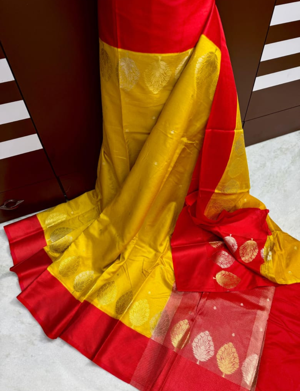 Traditional Warm Silk Leaf Motif Saree