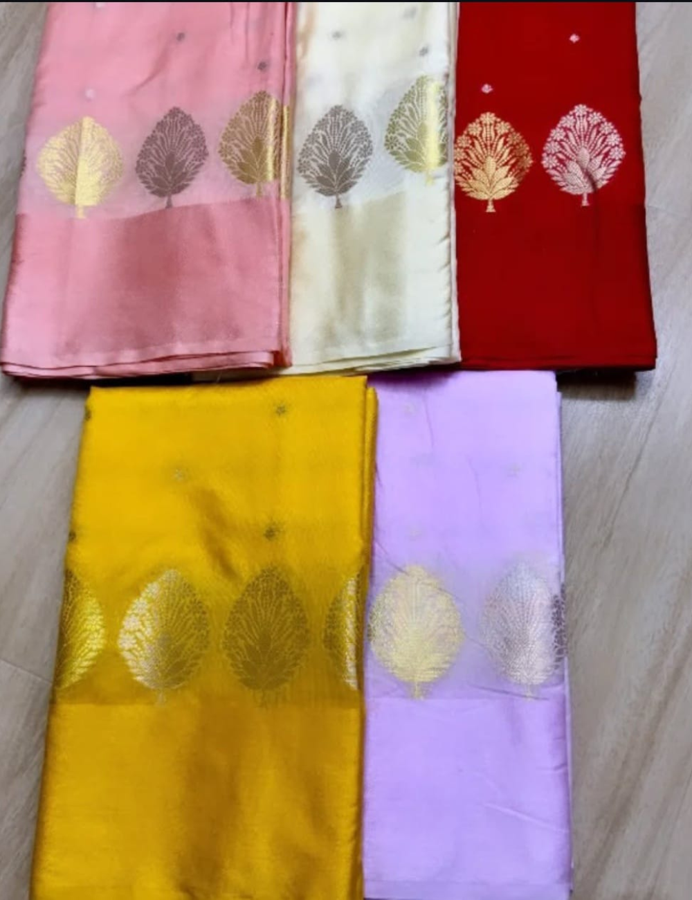 Traditional Warm Silk Leaf Motif Saree