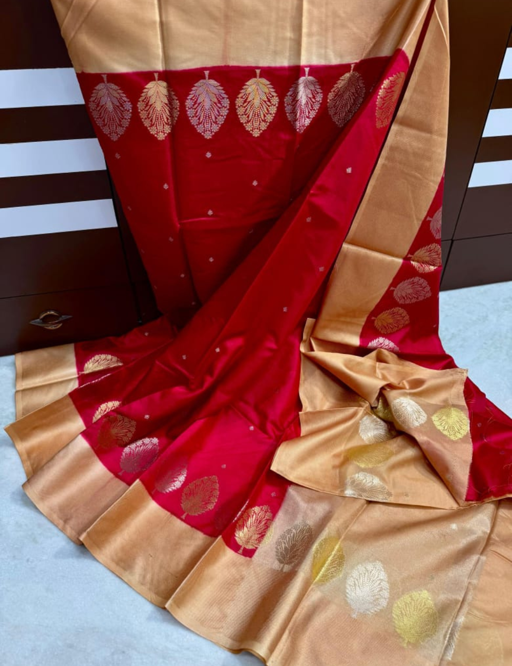 Traditional Warm Silk Leaf Motif Saree